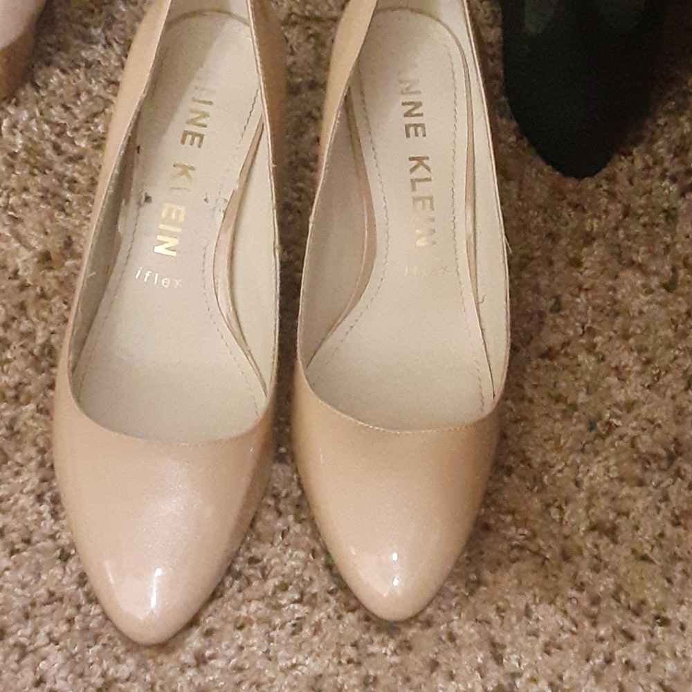 Nude heels